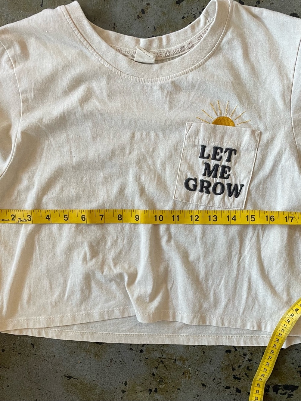 Recycled Threads Cropped Graphic Tee with Embroidered Pocket Design Size Med - Picture 5 of 8